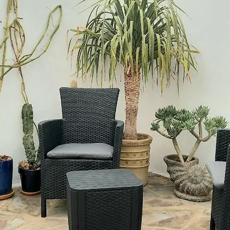 Casa Pescado A La Sombra De Un Drago * Arrecife (Lanzarote)