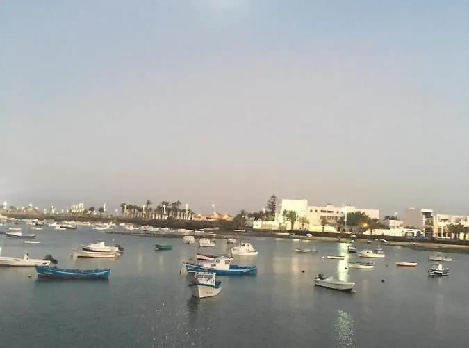 Casa Pescado A La Sombra De Un Drago