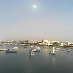 Casa Pescado A La Sombra De Un Drago