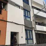 Casa Pescado A La Sombra De Un Drago * Arrecife (Lanzarote)