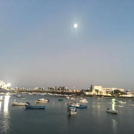 Casa Pescado A La Sombra De Un Drago *