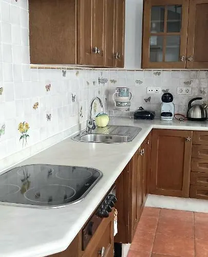 Casa Pescado A La Sombra De Un Drago 아리시페