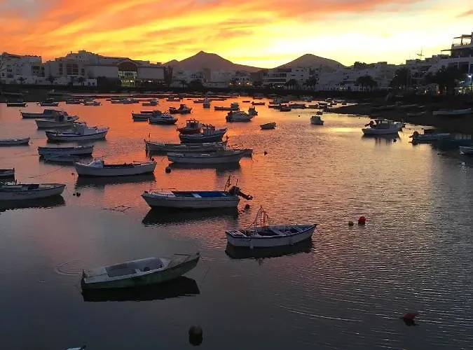 Casa Pescado A La Sombra De Un Drago * Arrecife (Lanzarote)