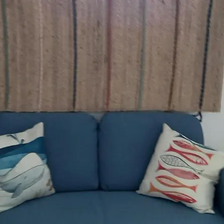 Casa Pescado A La Sombra De Un Drago