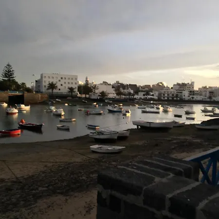 Casa Pescado A La Sombra De Un Drago *